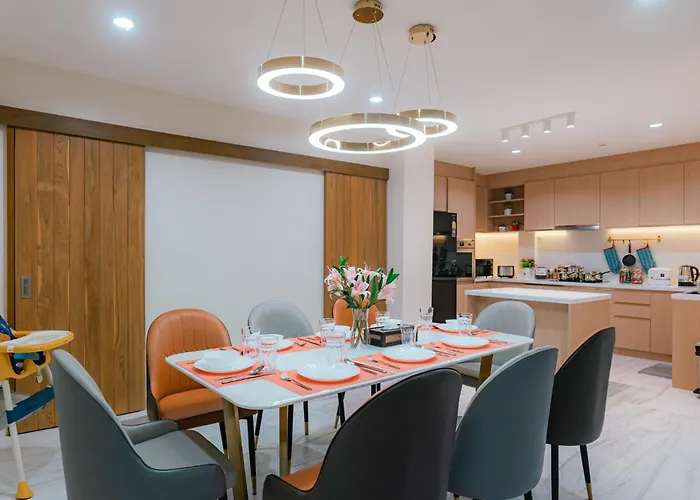Villa Prime Sukhumvit Modern Home, Phrom Phong Bts, Em District, Up To 14 Guests Bangkok